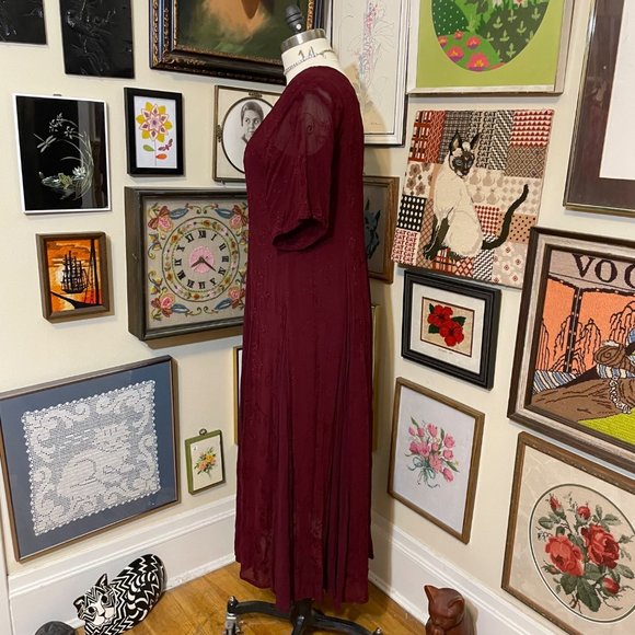 Lola P. Burgundy Red 100% Indian Rayon Embroidered Short Sleeve Maxi Dress M - Picture 3 of 8